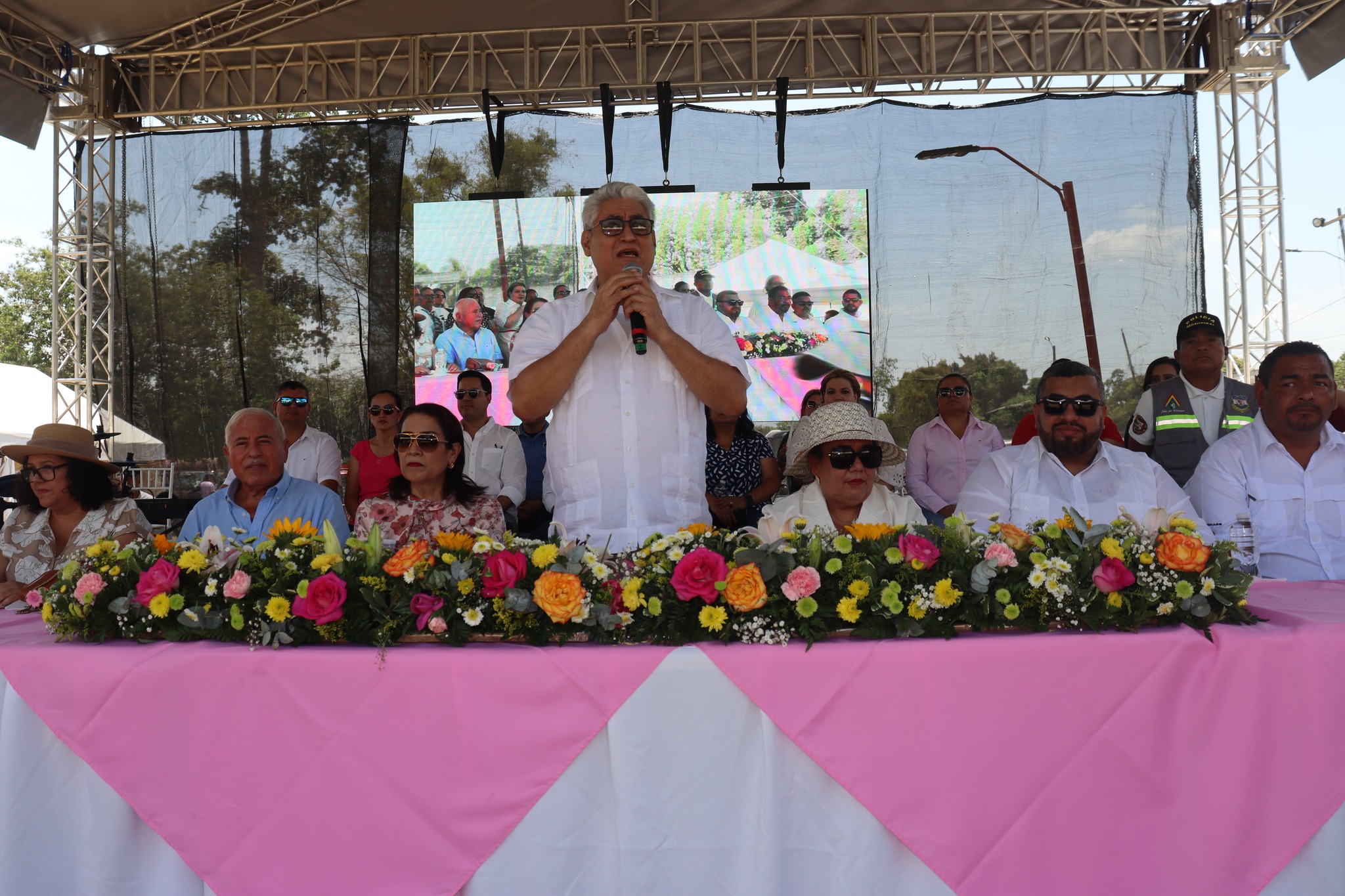 III Cabildo Abierto dedicado a la mujer